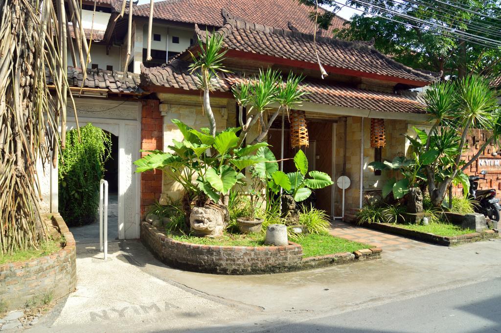 Desa Nyima Hotel Seminyak Exterior foto
